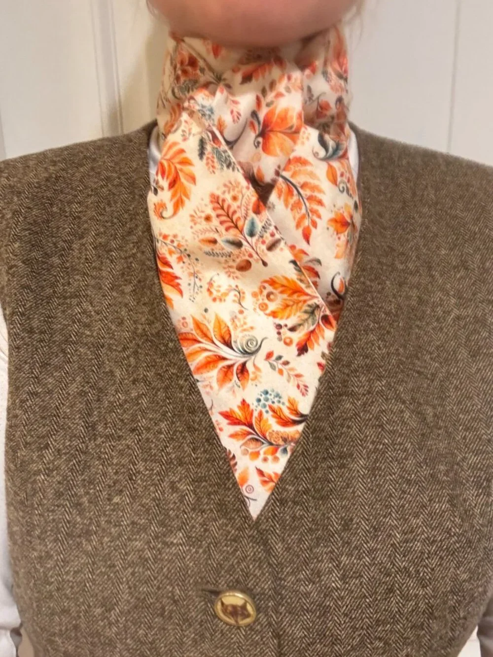 Classic Shaped Floral Paisley Equestrian Fox Hunting Stock Tie Fall Leaves